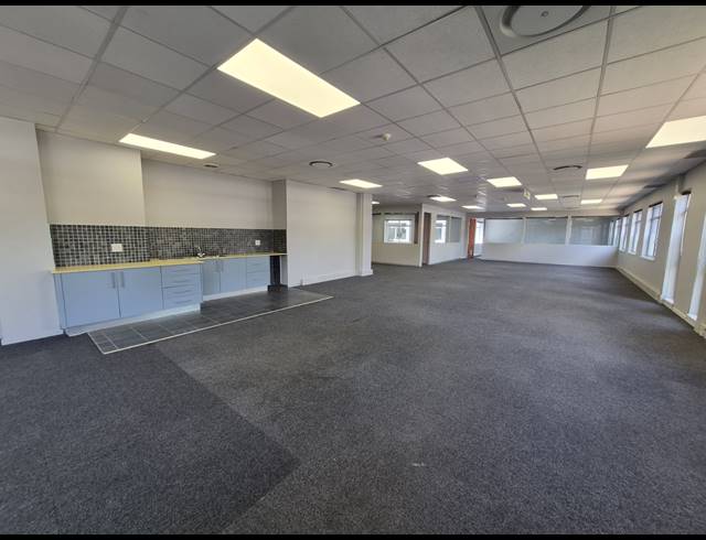 324M² OFFICE TO LET IN SANDTON CENTRAL